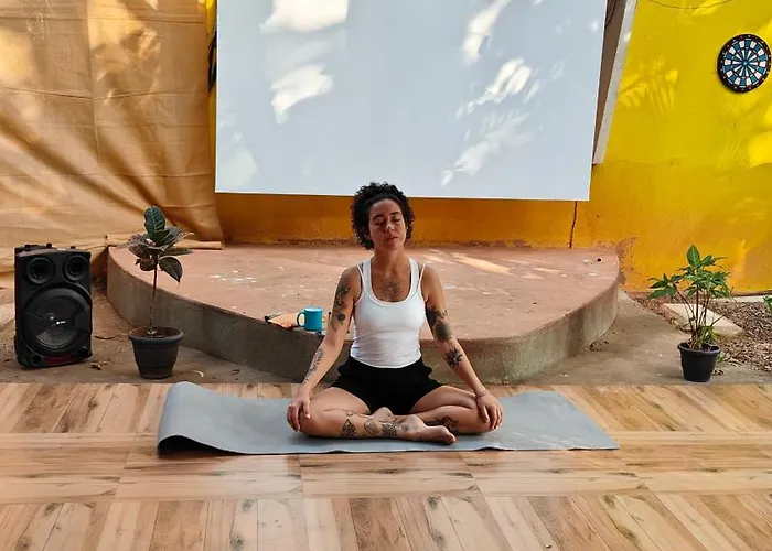 The Goanvibes Hostel And Cafe Anjuna