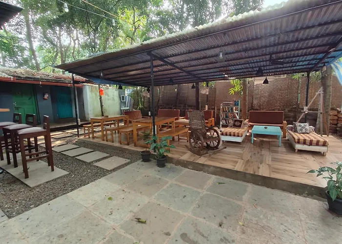 The Goanvibes Hostel And Cafe Anjuna